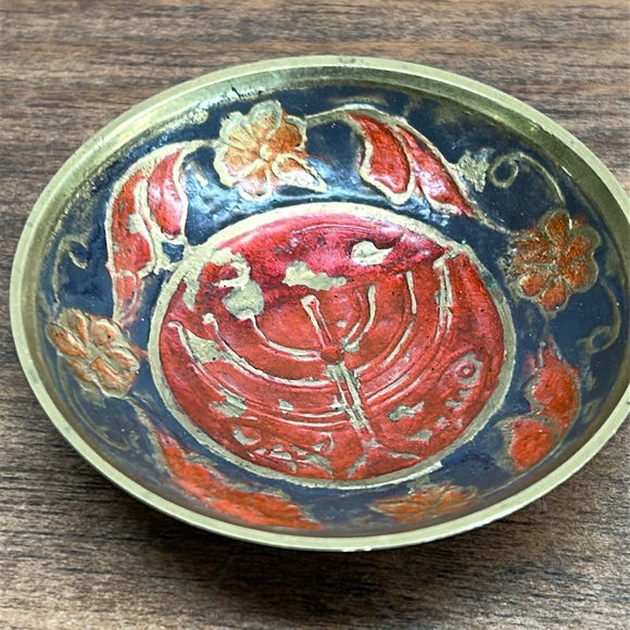 4/$20 Vintage Enamelled Mini Brass Bowl Jerusalem Featuring A Menorah Design - Picture 6 of 9
